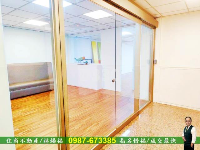 台南東區店面-8