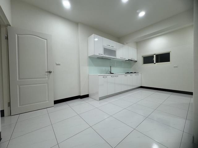 台中大里透天-12