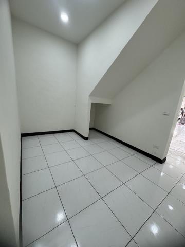 台中大里透天-5