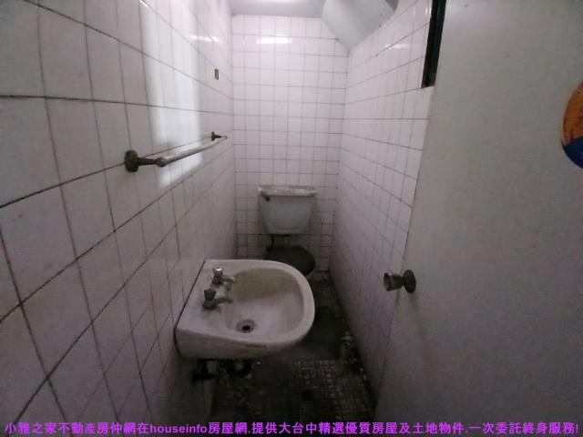 台中西區透天-12