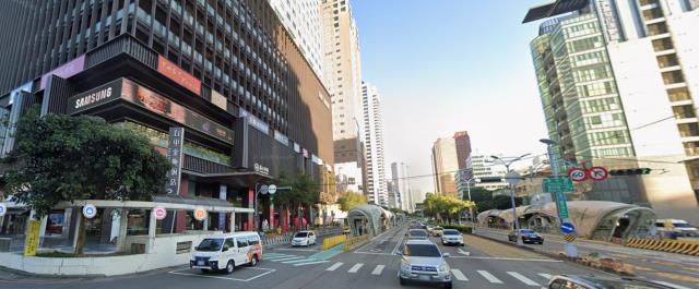 台中西區透天-4