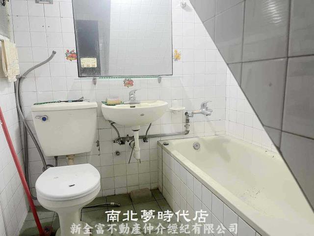 台南東區透天-8