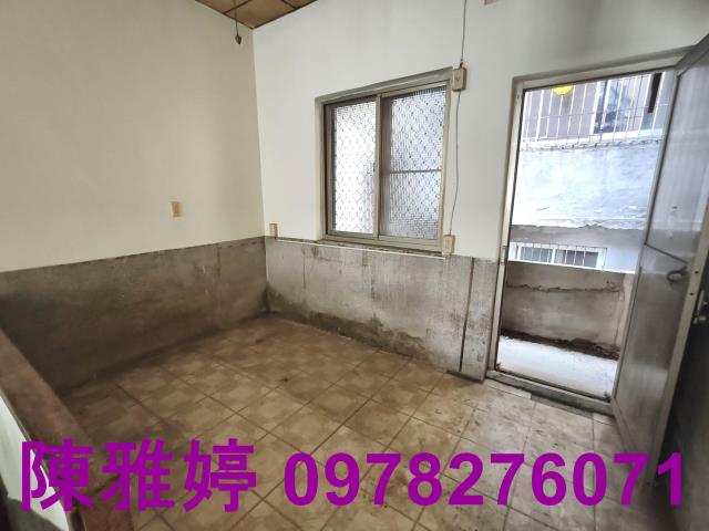 高雄苓雅透天-12