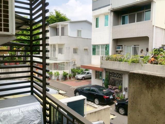 台南東區透天-12