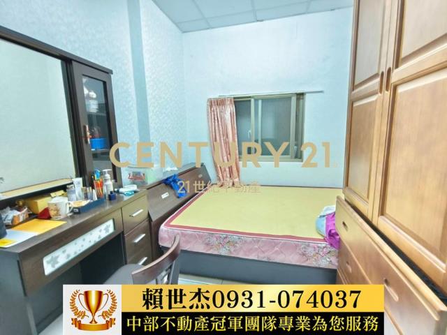 台中東區透天-2