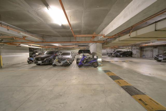 高雄三民區大樓-13