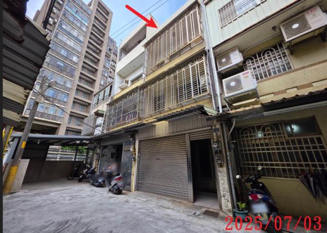 竹北拍賣透天-1