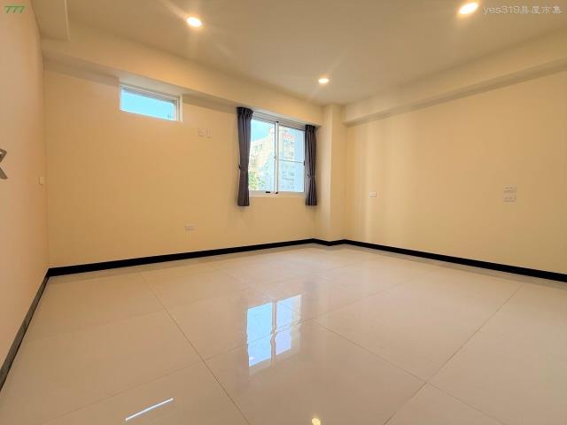 高雄新興區大樓-3